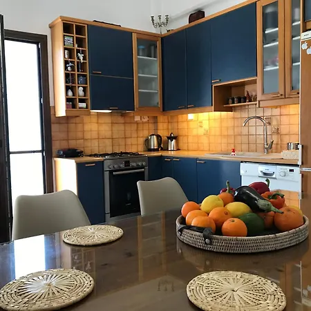 Appartamento Violeta Family Livadia Paro