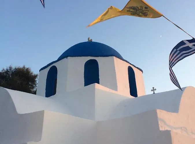 Violeta Family Livadia Páros