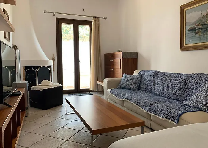 Violeta Family Livadia Páros