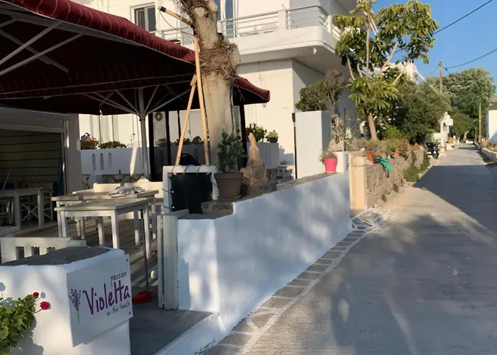 Violeta Family Livadia Páros